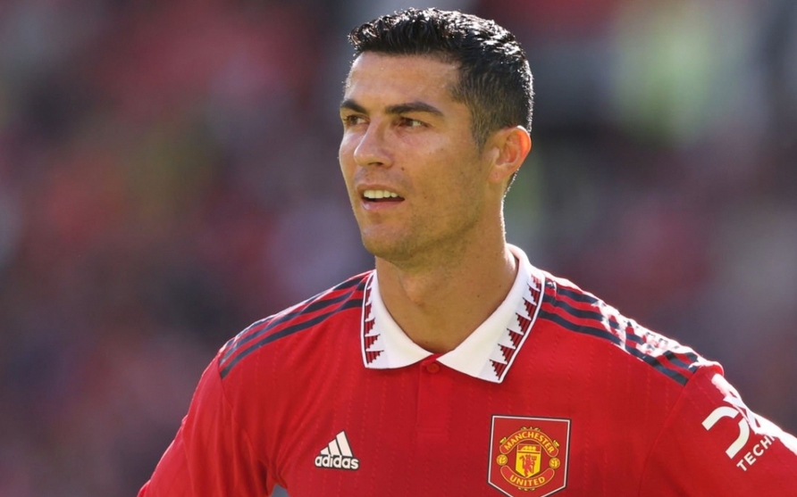 Người đại diện của Ronaldo lại “gõ cửa” Chelsea