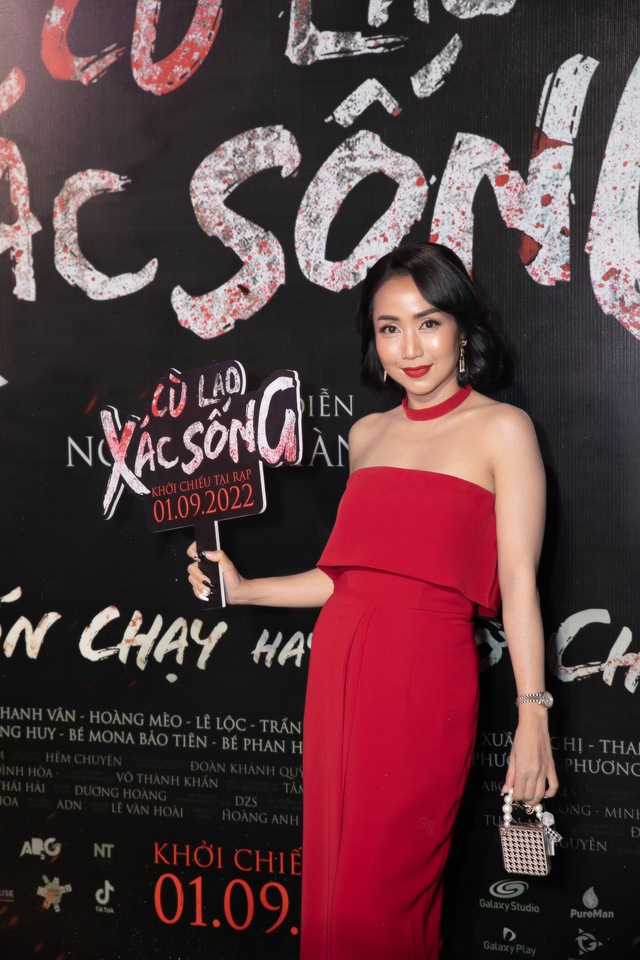 Thảm đỏ phim Việt duy nhất ra rạp 2/9: Thu Thuỷ - Ốc Thanh Vân trẻ đẹp ở tuổi U40 - Ảnh 1.