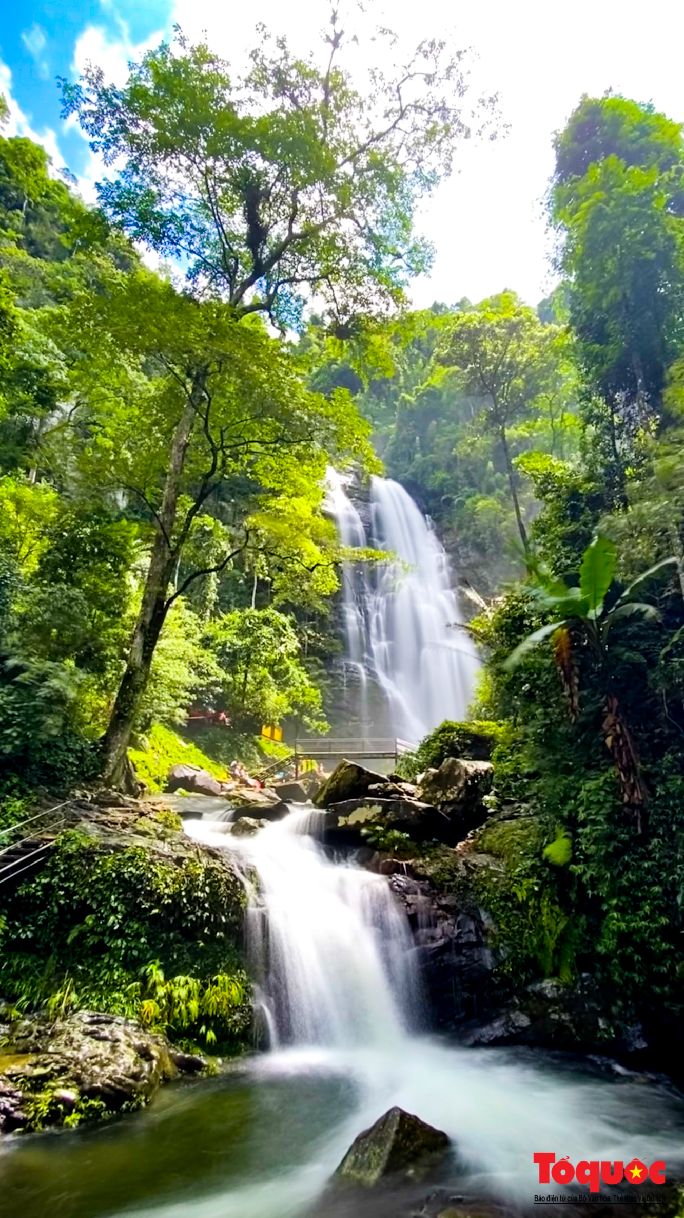 Thác Khe Kèm, dải lụa trắng giữa đại ngàn xứ Nghệ - Ảnh 3. Thác Khe Kèm, dải lụa trắng giữa đại ngàn xứ Nghệ - Ảnh 3.