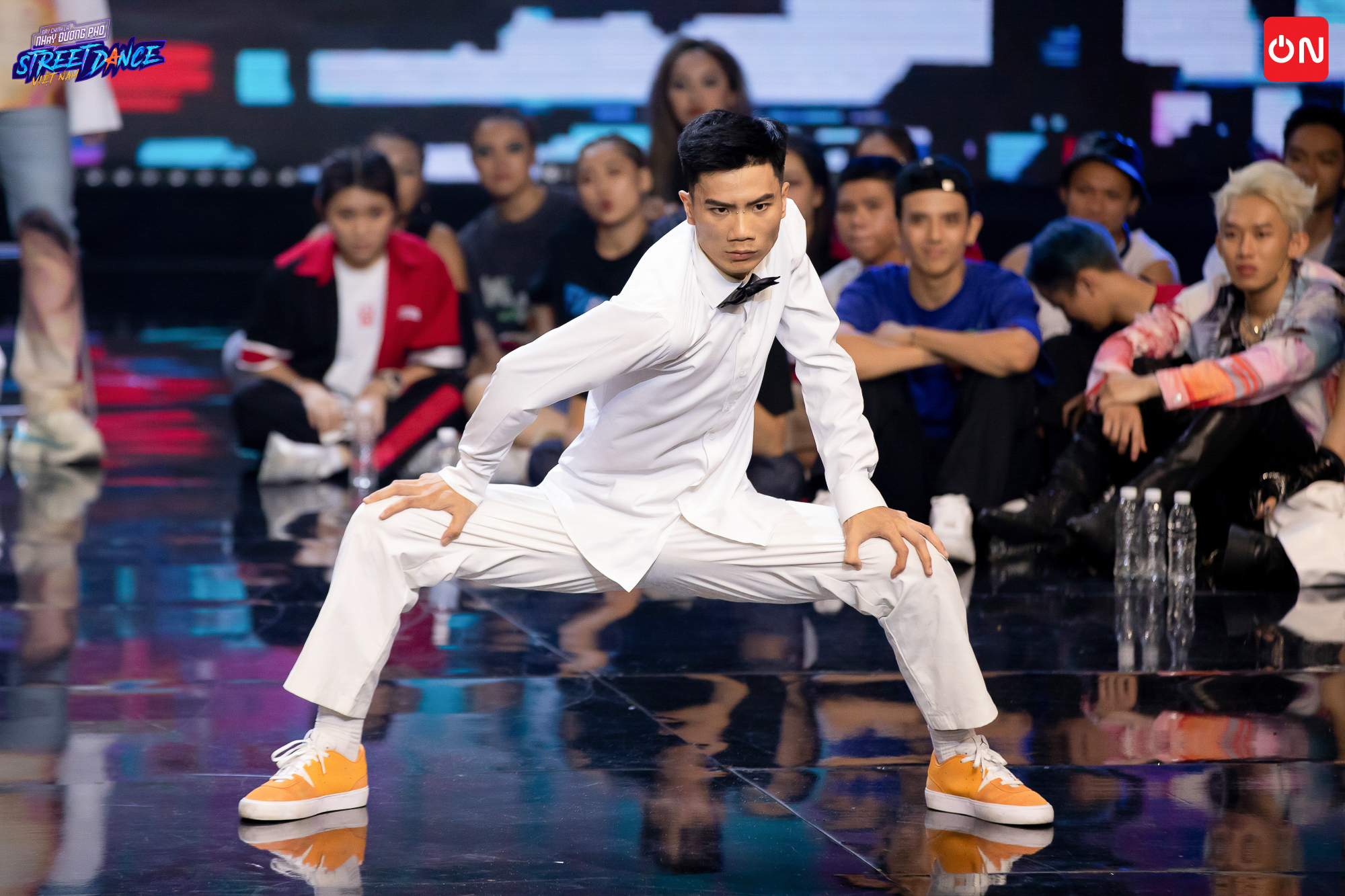 Quán quân Street Dance Vietnam: quá khứ khổ cực nhưng thi cuộc thi nào là Vô địch cuộc thi ấy, từng được tiên tri sẽ thắng ngay từ vòng 1! - Ảnh 5. Quán quân Street Dance Vietnam: quá khứ khổ cực nhưng thi cuộc thi nào là Vô địch cuộc thi ấy, từng được tiên tri sẽ thắng ngay từ vòng 1! - Ảnh 5.