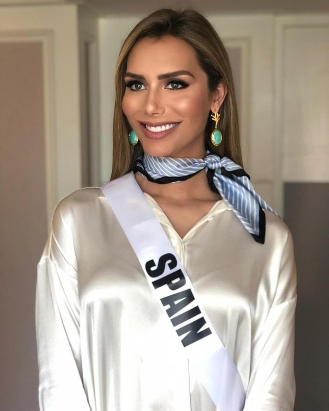 Cho phép phụ nữ đã kết hôn và có con dự thi, BTC Miss Universe gây tranh cãi  - Ảnh 2.