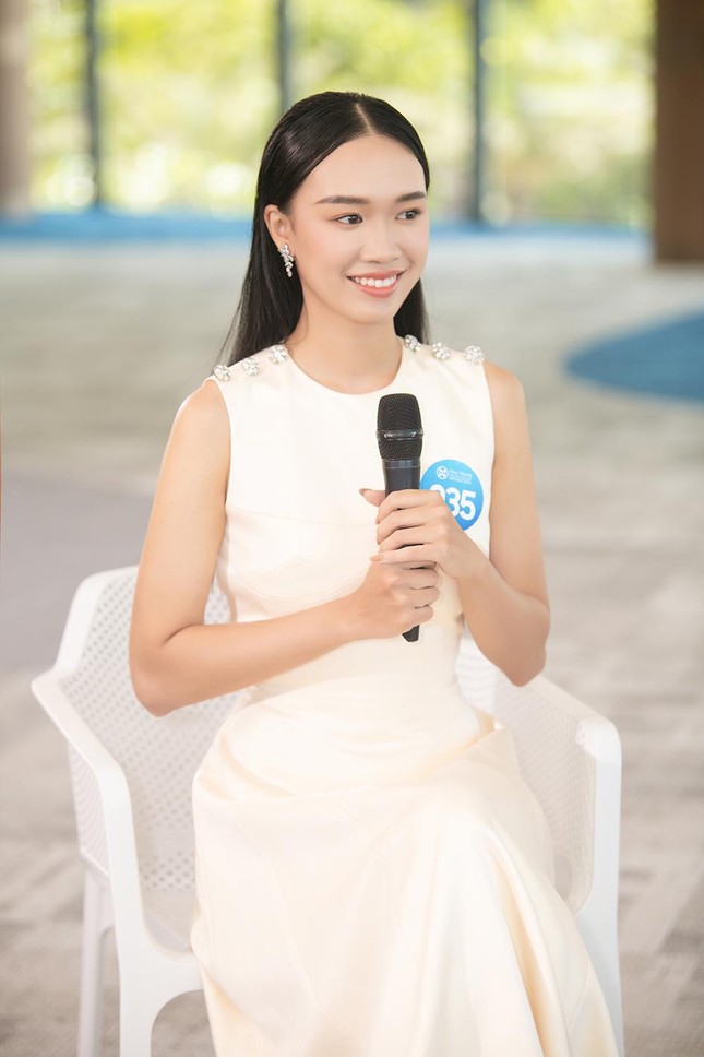 Người đẹp có gương mặt lai Tây của Miss World Vietnam chia sẻ về quá khứ bị bạo lực học đường - Ảnh 5.