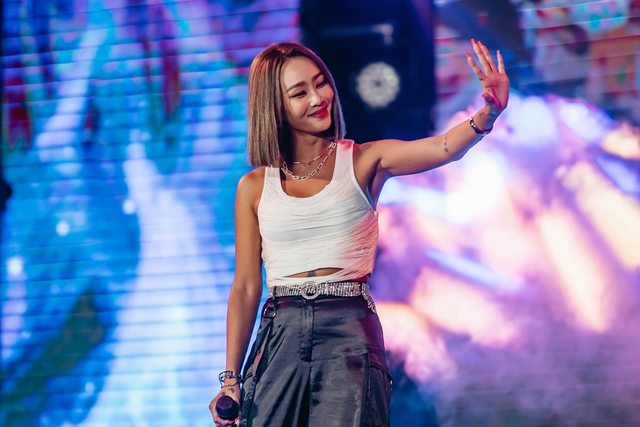 Hyolyn (Sistar) gây bão với loạt hit quen thuộc, Hoàng Thùy Linh và Đức Phúc diễn cực sung ở lễ hội âm nhạc Việt - Hàn - Ảnh 23.