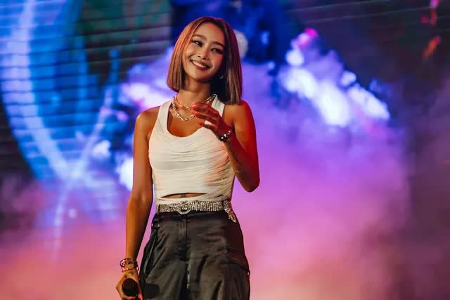 Hyolyn (Sistar) gây bão với loạt hit quen thuộc, Hoàng Thùy Linh và Đức Phúc diễn cực sung ở lễ hội âm nhạc Việt - Hàn - Ảnh 18.