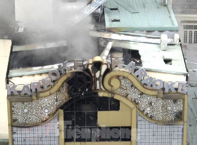 Vụ cháy quán karaoke khiến 32 người chết: Chủ cơ sở bỏ ngoài tai khuyến cáo hệ thống điện - Ảnh 1.