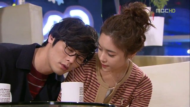 Những cặp đôi oan gia ngõ hẹp ngọt ngào nhất phim Hàn: Song Hye Kyo tái ngộ Song Joong Ki - Ảnh 2.