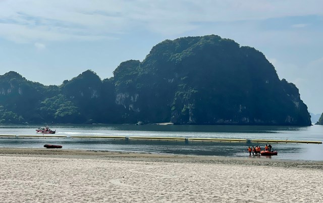 Quảng Ninh: 1 người tử vong ở bãi tắm Hòn Gai nghi do rơi khỏi mô tô nước giữa đêm - Ảnh 1.