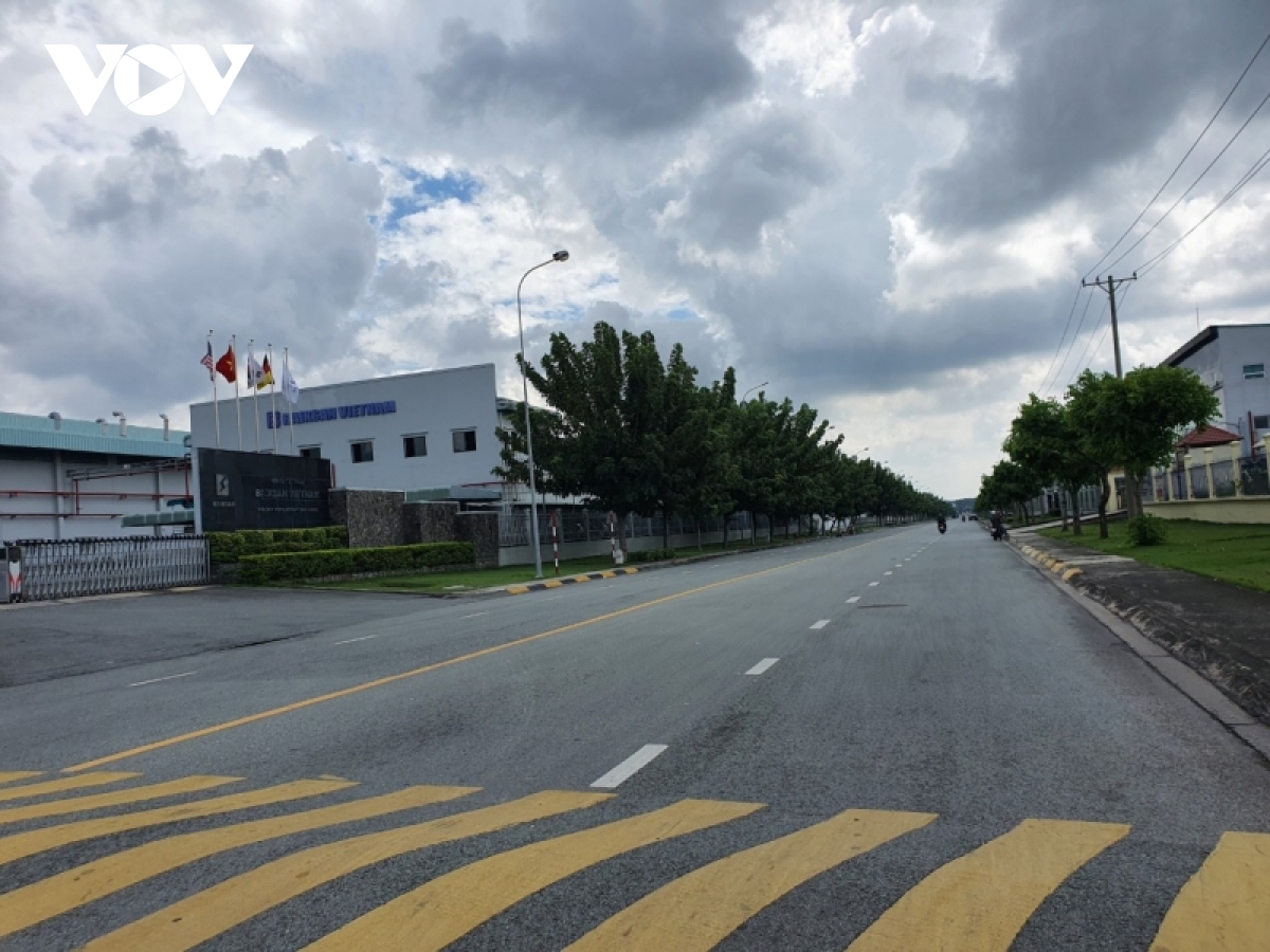 Ròng rã nhiều tháng xin việc, nhiều lao động ở Bình Dương vẫn thất nghiệp