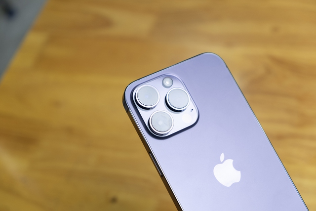 Mở hộp iPhone 14 Pro Max màu tím vừa cập bến Việt Nam: Màu sắc ấn tượng, giá trên 50 triệu đồng! - Ảnh 10.