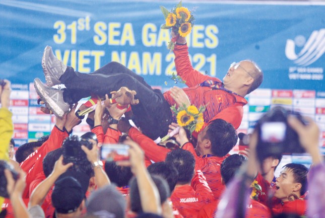 HLV Park Hang-seo và những thầy ngoại của bóng đá Việt - Ảnh 1.