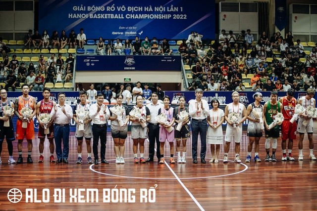 Giới trẻ đổ xô đến lễ hội bóng rổ miễn phí lớn nhất Hà Nội - Ảnh 1.