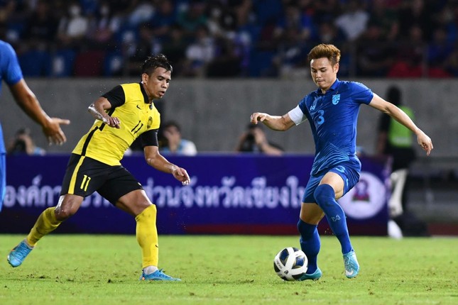 Supachok đá hỏng luân lưu, Thái Lan thua cay đắng Malaysia tại bán kết Kings Cup - Ảnh 1.