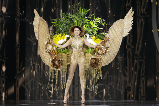 Những bộ trang phục văn hóa dân tộc ấn tượng tại Miss Grand Vietnam 2022 - Ảnh 5.