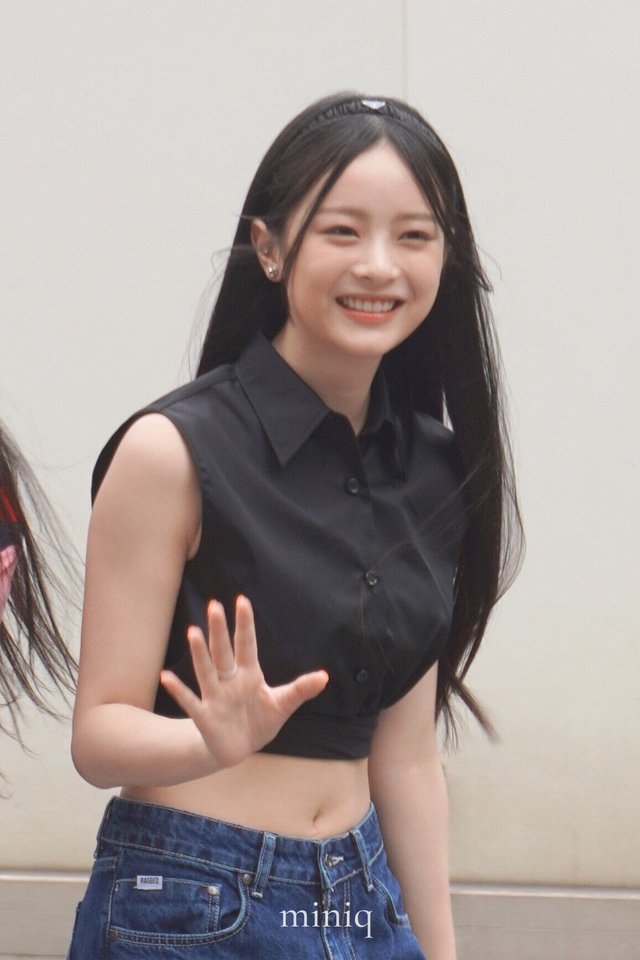 Cô gái Việt sống ở Hàn Quốc: Cùng Red Velvet đi làm, được cả BLACKPINK vẫy tay chào - Ảnh 9. Cô gái Việt sống ở Hàn Quốc: Cùng Red Velvet đi làm, được cả BLACKPINK vẫy tay chào - Ảnh 9.