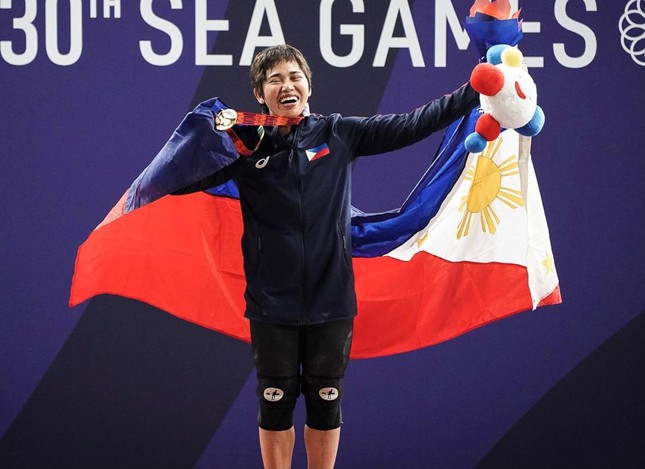 Chủ tịch Ủy ban Olympic Philippines: Phải cảnh gi&aacute;c với chủ nh&agrave; của SEA Games 32 - Ảnh 1.