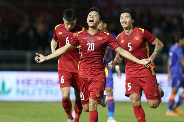 Việt Nam tăng bậc, Indo bứt phá, Thái Lan giậm chân tại chỗ trên BXH FIFA - Ảnh 1.