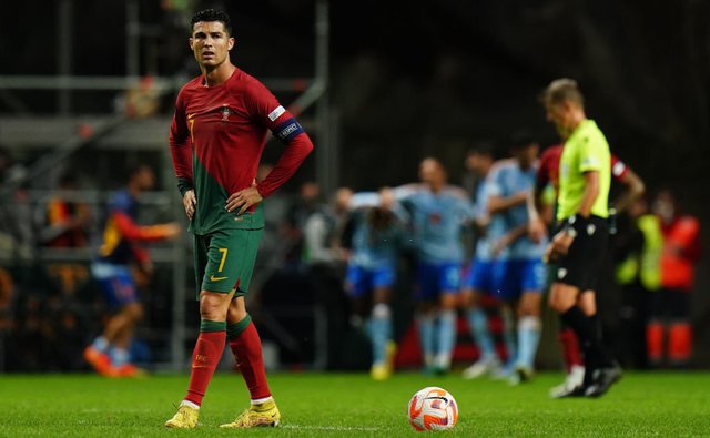 Portugal lost the ticket to the Nations League championship in the 88th minute - Photo 3.