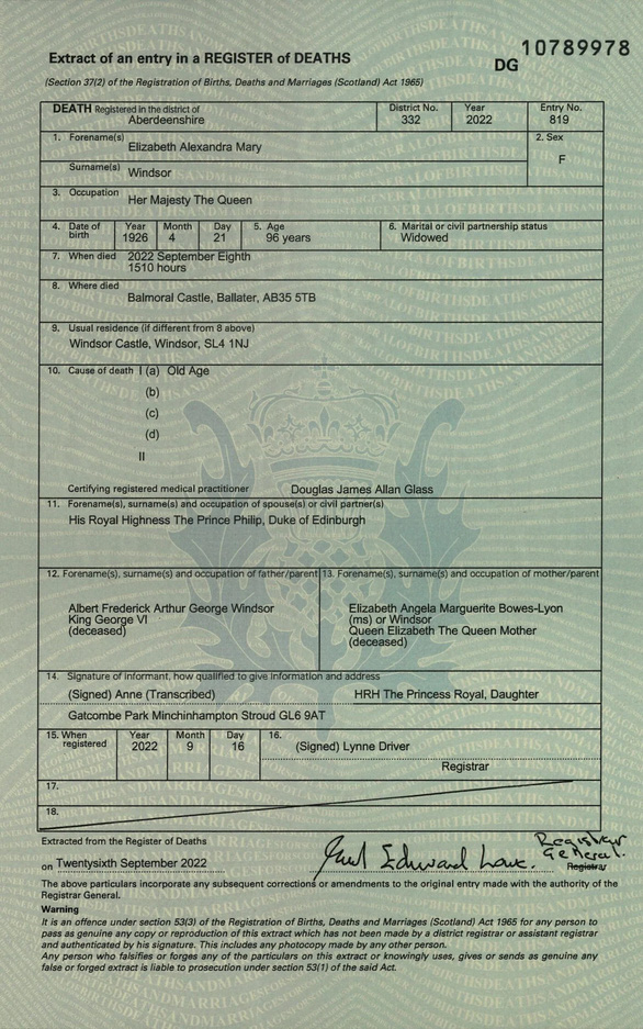 What does Queen Elizabeth II's death certificate reveal?  - Photo 2.