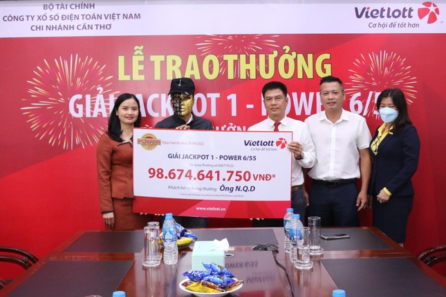 Ai là chủ nhân vé Vietlott hơn 98,6 tỷ đồng tại Cần Thơ? - Ảnh 1.