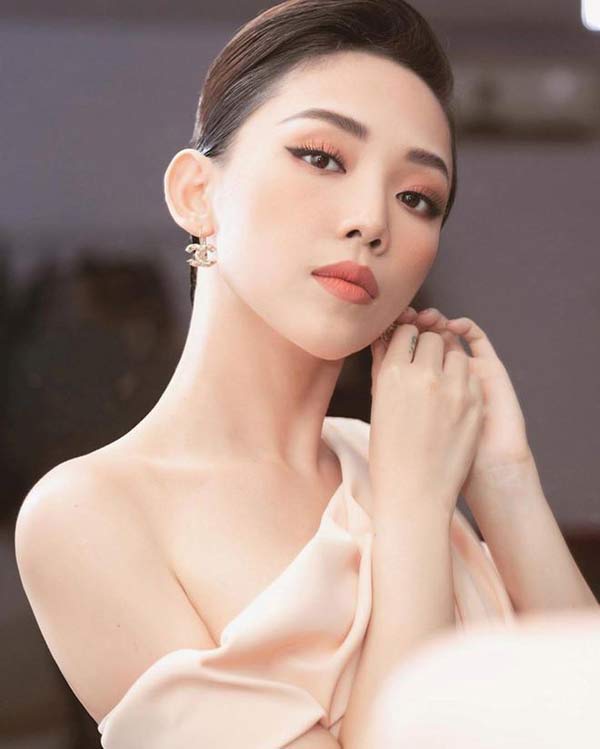 Ng&ocirc;i trường cấp 3 được mệnh danh l&agrave; lu&ocirc;n hạnh ph&uacute;c: Kiến tr&uacute;c cổ gần 100 năm đầy l&atilde;ng mạn, nhiều nghệ sĩ nổi tiếng từng theo học - Ảnh 9.