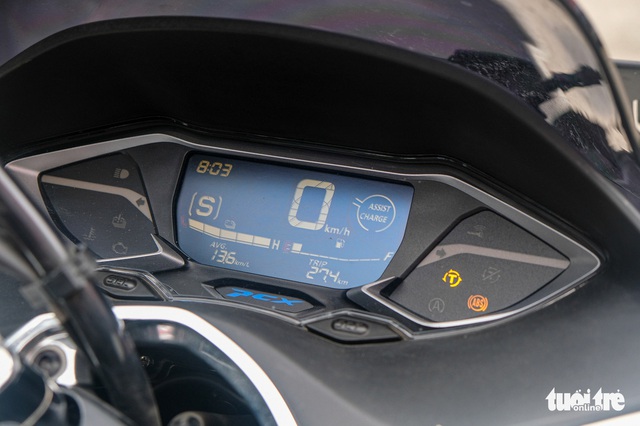 Honda PCX bản tiết kiệm xăng về Việt Nam: Gi&aacute; 99 triệu, của hiếm cho người đ&atilde; ch&aacute;n SH - Ảnh 8.