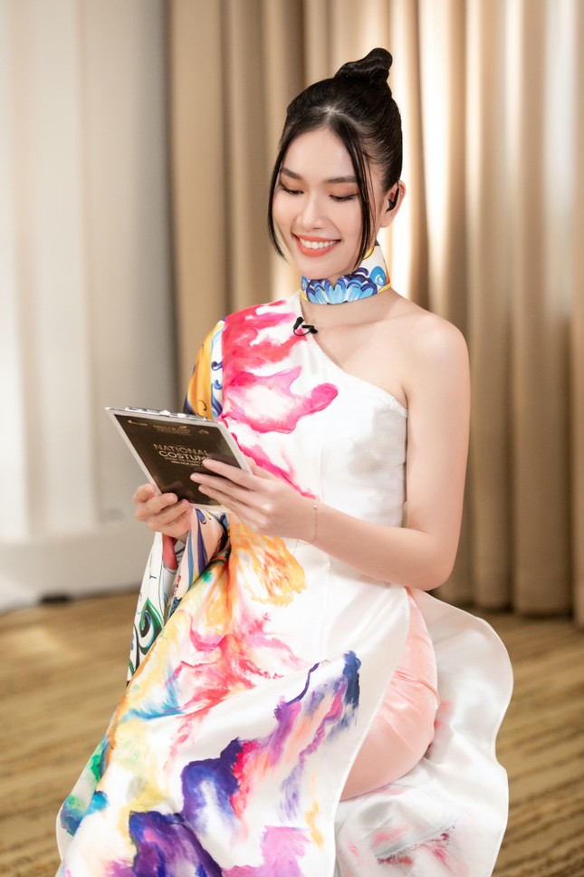 Lộ diện những trang phục dân tộc của Miss Grand Vietnam 2022 khiến dàn cố vấn tranh cãi gay gắt - Ảnh 5.
