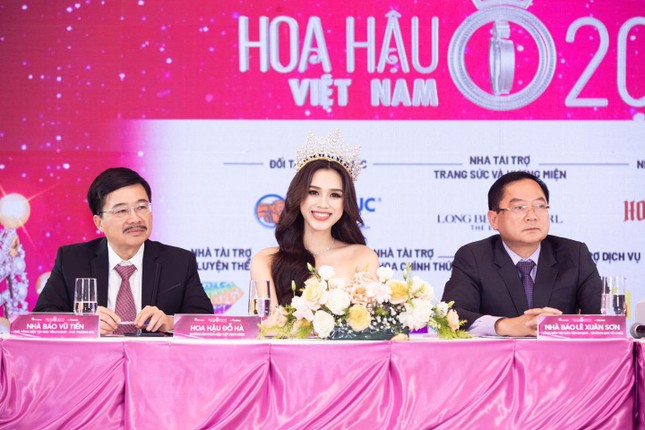 Đỗ Thị Hà, Á hậu Phương Nhi tham gia tour tuyển sinh đầu tiên của Hoa hậu Việt Nam 2022 ở Thanh Hóa - Ảnh 2.