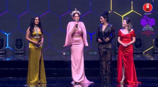 Stylist của Thùy Tiên hé lộ sự thật khó đỡ phía sau set đồ màu hồng bất ổn ở Miss Grand India - Ảnh 1.