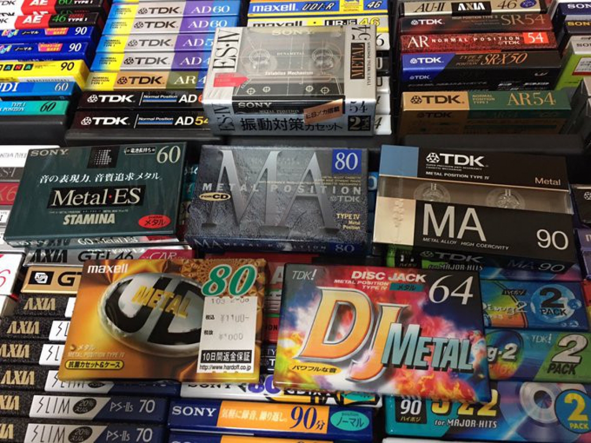 The trend of listening to music with cassette tapes is returning - Photo 4.