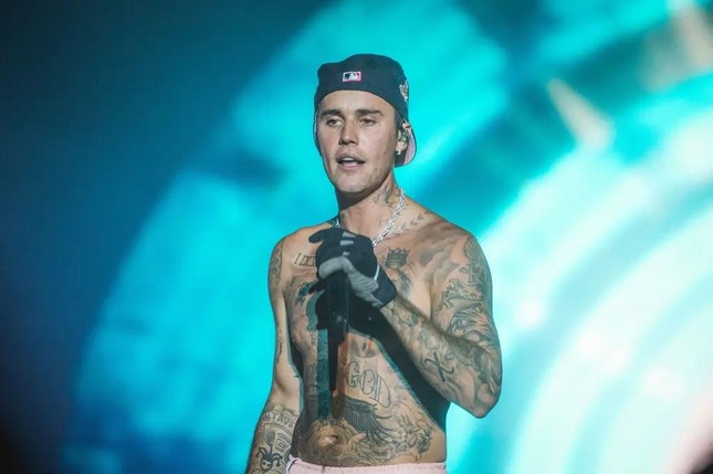 Justin Bieber kiệt quệ sức khỏe - Ảnh 3.