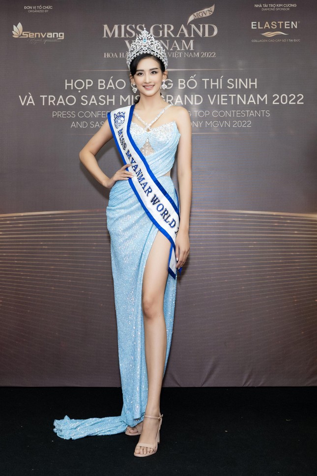 4 nàng hậu quốc tế xinh đẹp trổ tài hô tên, catwalk tại họp báo Miss Grand Vietnam 2022 - Ảnh 5.