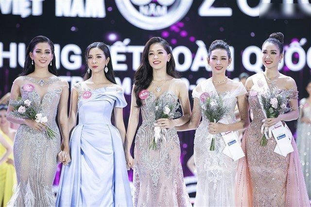 Hoa hậu Thùy Tiên được khen tinh tế khi gặp lại đối thủ từng lọt Top 5 Hoa hậu Việt Nam 2018 - Ảnh 2.