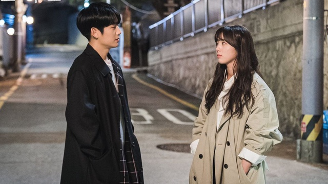 Loạt phim Hàn bị giảm số tập vì tỷ suất người xem thấp: Jung Hae In - Song Ji Hyo góp mặt - Ảnh 10.