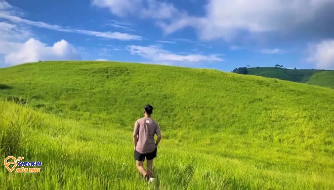 Địa điểm nh&igrave;n tựa m&agrave;n h&igrave;nh m&aacute;y t&iacute;nh, đang được d&acirc;n du lịch t&iacute;ch cực săn l&ugrave;ng, nằm ở đ&acirc;u? - Ảnh 5.