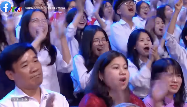 Th&iacute; sinh đầu ti&ecirc;n gi&agrave;nh được cầu truyền h&igrave;nh Olympia 2023: Thi đấu lấn lướt đối thủ, chưa bước v&agrave;o v&ograve;ng cuối đ&atilde; c&oacute; ti&ecirc;n tri đầy b&aacute; đạo - Ảnh 5.