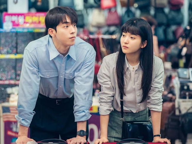 10 phim Hàn hay nhất 2022 do netizen xứ Trung bình chọn: Song Joong Ki bị đè bẹp, hạng 1 không ai dám cãi - Ảnh 2.