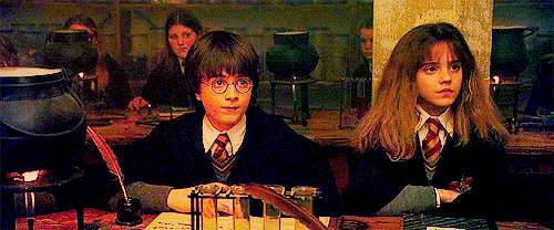 Hóa ra đây là cách dàn sao nhí Harry Potter giải quyết chuyện học: Khán giả được giải bài tập cùng suốt bao năm mà chẳng hay biết! - Ảnh 2.