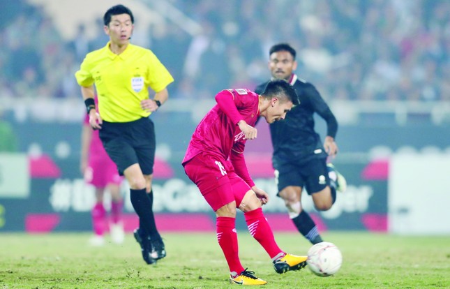 Đè bẹp Indonesia 2-0, Việt Nam vào chung kết: Đẳng cấp, bản lĩnh lên ngôi - Ảnh 1.