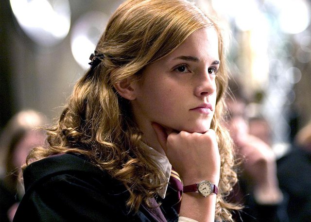 Khoảnh khắc hiếm hé lộ tính cách thật của Emma Watson thời Harry Potter, thái độ với đạo diễn gây bất ngờ - Ảnh 8.