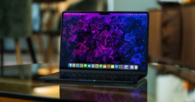 Apple có thể sẽ ra mắt MacBook với màn hình cảm ứng - Ảnh 1.
