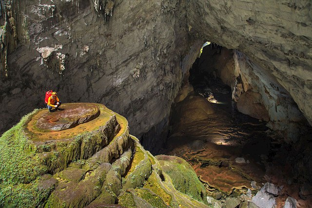 Có gì ở hung Thoòng, hệ thống hang động tự nhiên mới được khai thác đón khách du lịch ở Quảng Bình - Ảnh 2.