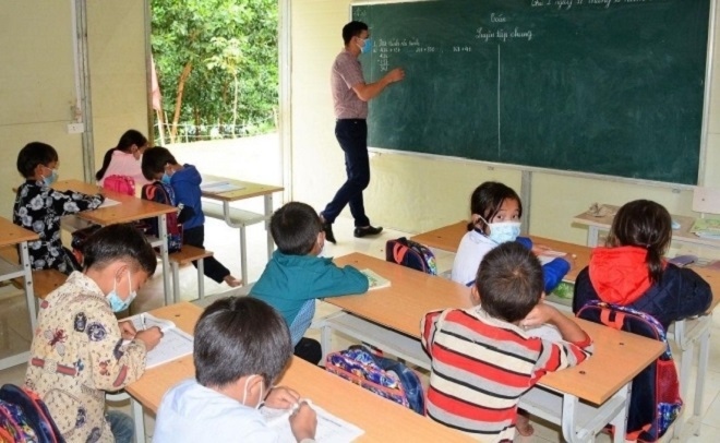 Vì sao 200 giáo viên, cán bộ quản lý giáo dục ở Quảng Nam nghỉ việc? - Ảnh 1.