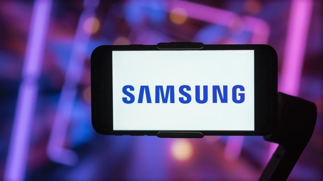 Samsung giải thích lý do hàng nghìn điện thoại của hãng bị xóa trắng - Ảnh 2.