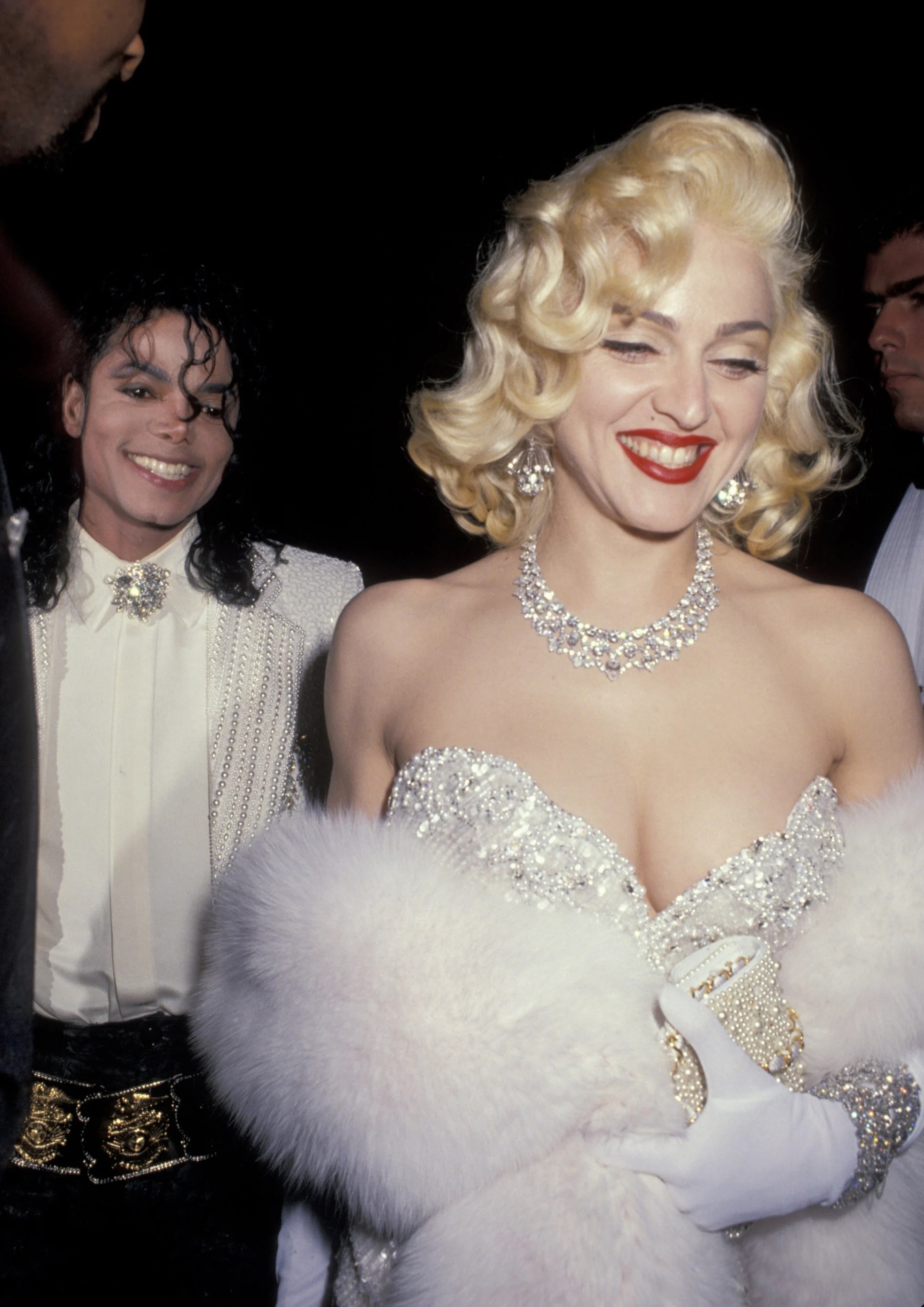Phong cách thời trang gái hư của Madonna - Ảnh 6.