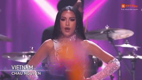 Ngọc Châu xuất hiện nổi bật, hô vang hai chữ Việt Nam tại Chung kết Miss Universe 2022 - Ảnh 2.