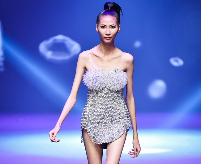 Nữ người mẫu từng bị chê gầy trơ xương ở Vietnams Next Top Model: Thoát xác cò hương, mở quán nước lề đường - Ảnh 4.