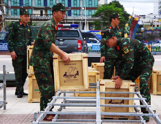 Trực tiếp: Không khí đón Tết Quý Mão trên cả nước - Ảnh 63.