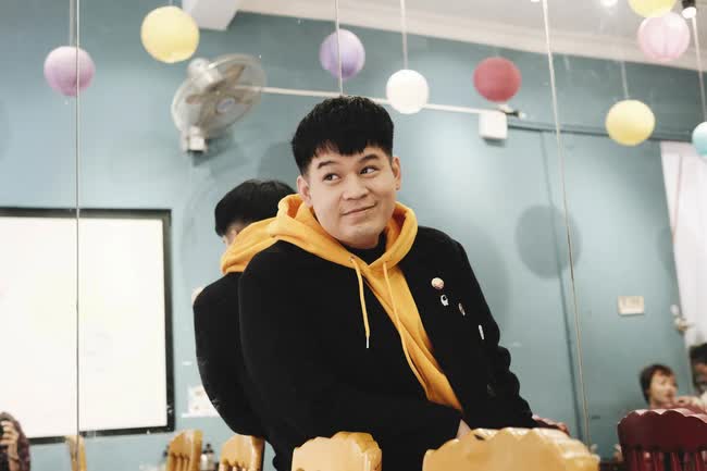 Long Chun: 28 năm chưa từng được đ&oacute;n Tết c&ugrave;ng bố mẹ ruột v&agrave; những trải l&ograve;ng khi đối mặt với anti-fan - Ảnh 5.