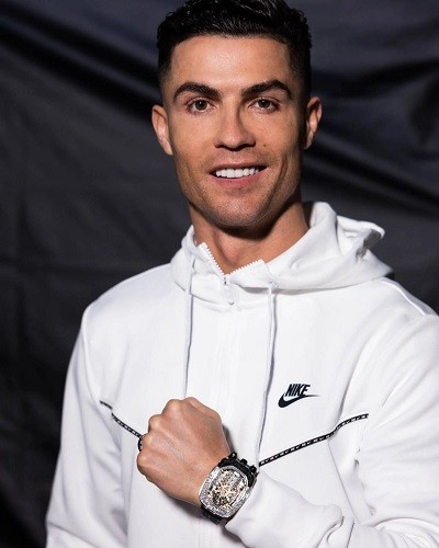 Cristiano Ronaldo's luxury diamond watch collection - Photo 3.