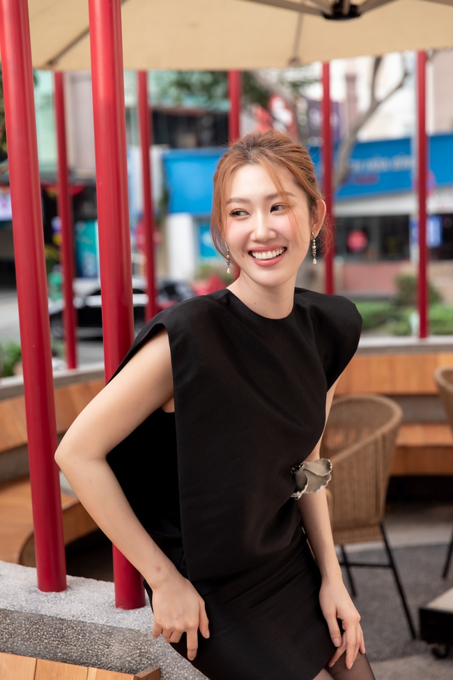 Gặp gỡ Thúy Ngân: Tôi hiểu tin đồn tình cảm đến từ đâu nhưng có những chiếc thuyền không mấy tích cực - Ảnh 2.
